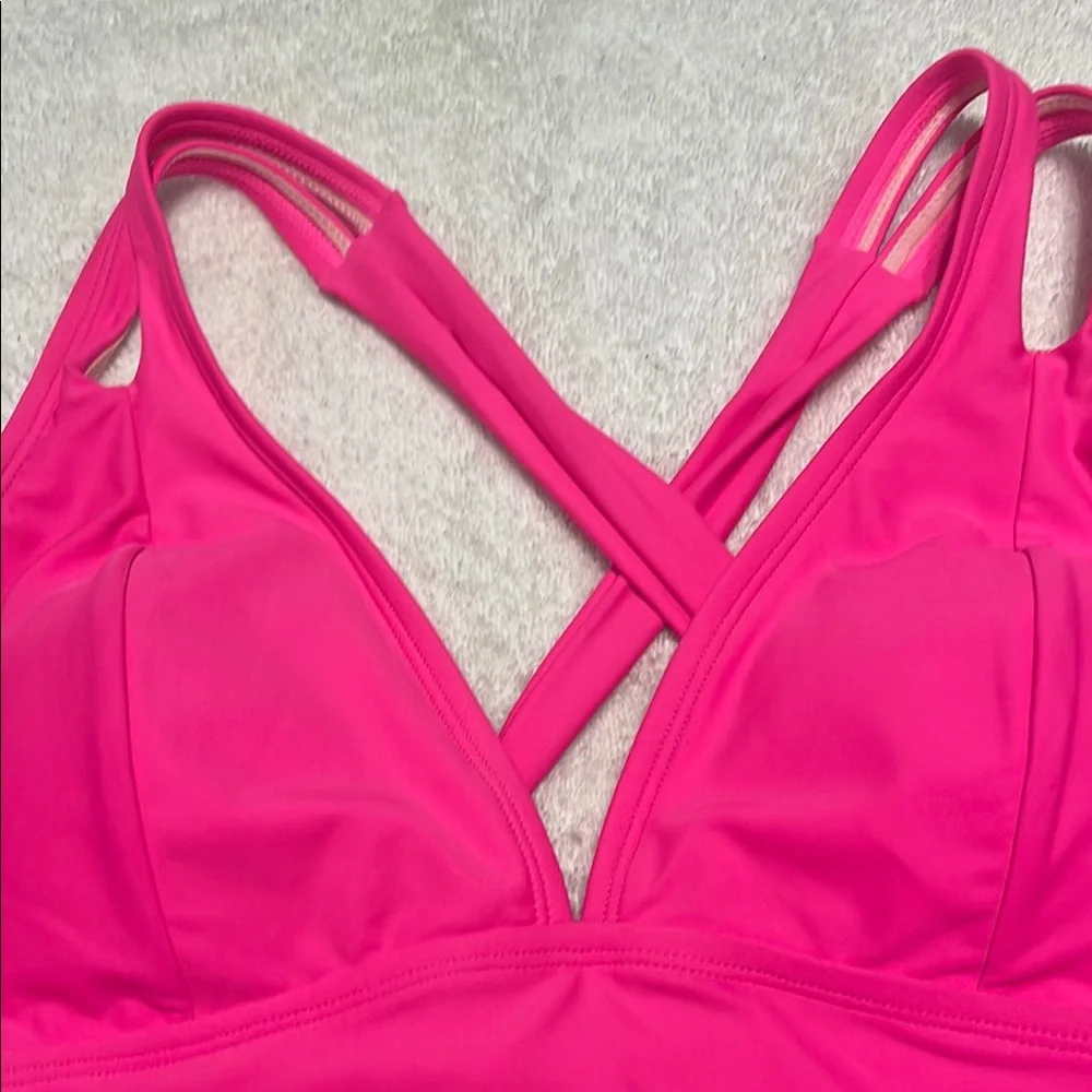 Cupshe Women's One Piece Swimsuit in Vibrant Pink - Picture 2 of 5